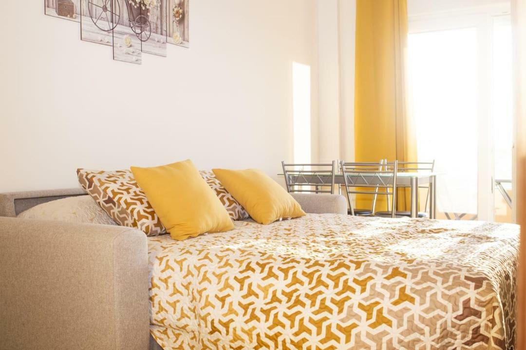 Apartamentos Costa Xuno ア・コルーニャ エクステリア 写真